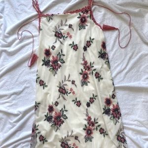 Timeless Elegance: Luxurious White Flower Dress with Intricate Floral Embroidery